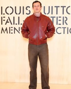 Celebridades marcam presença no Louis Vuitton Men’s Fall-Winter 2026