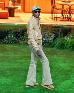 Celebridades marcam presença no Louis Vuitton Men’s Fall-Winter 2026