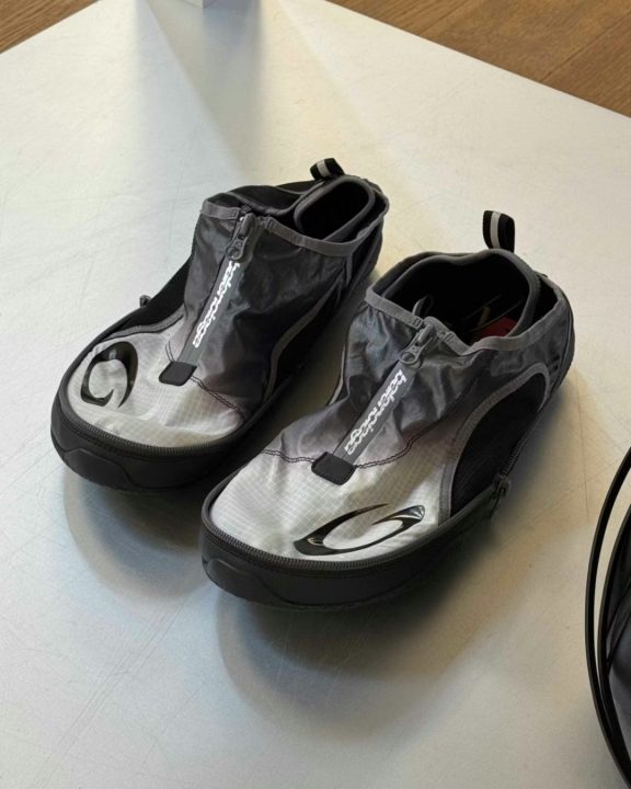 Novo tênis dobrável da Balenciaga