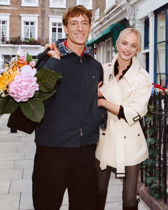 Burberry apresenta sua mais nova campanha de Dia dos Namorados com Jean Campbell e Orfeo Tagiuri