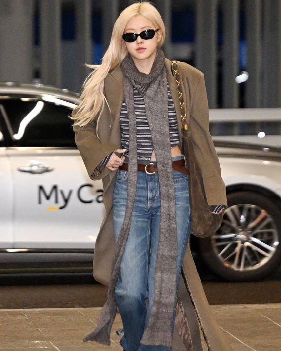 Look de aeroporto de Rosé, do BLACKPINK