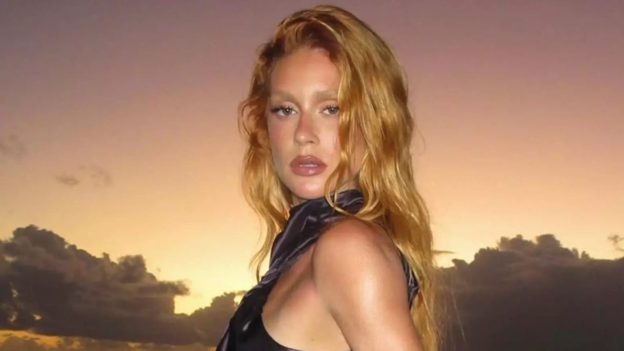 Marina Ruy Barbosa com vestido The Attico