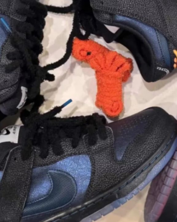 Collab Nike SB X Bluetile