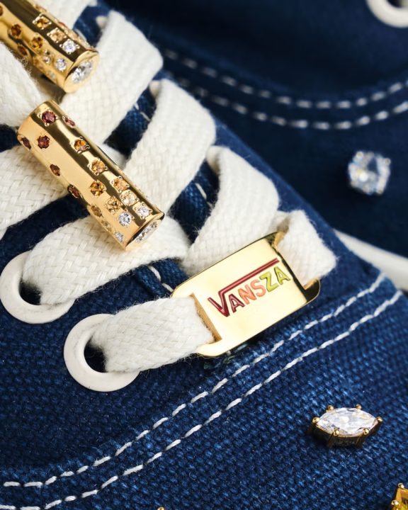 Parceria entre SZA e Vans ganha modelos exclusivos