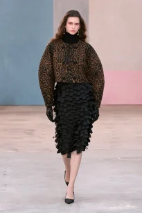 00001-carolina-herrera-fall-2026-ready-to-wear-credit-gorunway