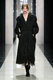 00001-dolce-and-gabbana-fall-2026-ready-to-wear-credit-gorunway