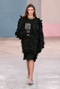 00002-carolina-herrera-fall-2026-ready-to-wear-credit-gorunway