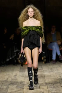 00006-simone-rocha-fall-2026-ready-to-wear-credit-gorunway