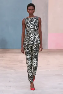 00007-carolina-herrera-fall-2026-ready-to-wear-credit-gorunway