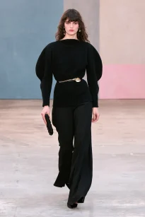 00016-carolina-herrera-fall-2026-ready-to-wear-credit-gorunway