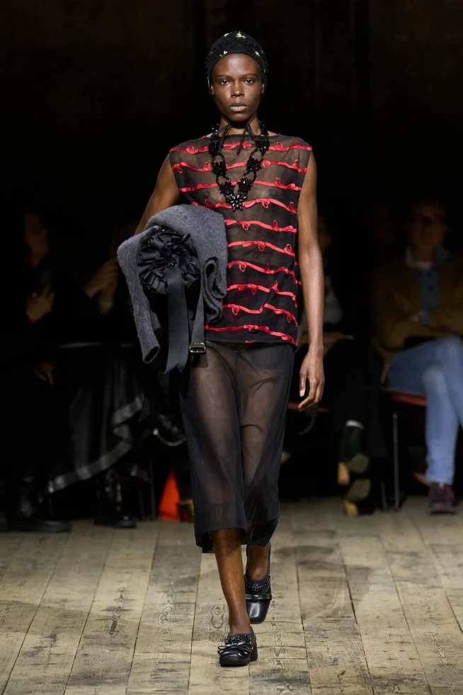 00025-simone-rocha-fall-2026-ready-to-wear-credit-gorunway