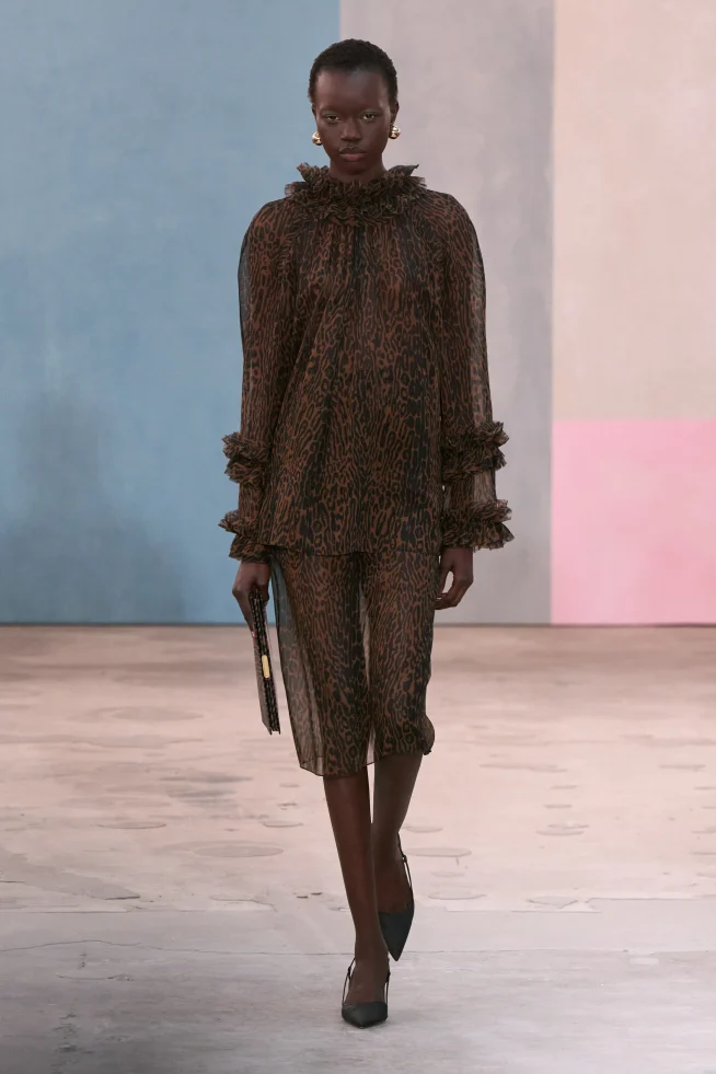 00027-carolina-herrera-fall-2026-ready-to-wear-credit-gorunway