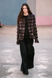 00035-carolina-herrera-fall-2026-ready-to-wear-credit-gorunway