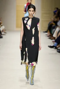 00042-prada-fall-2026-ready-to-wear-credit-gorunway