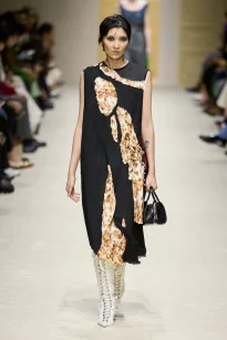 00045-prada-fall-2026-ready-to-wear-credit-gorunway