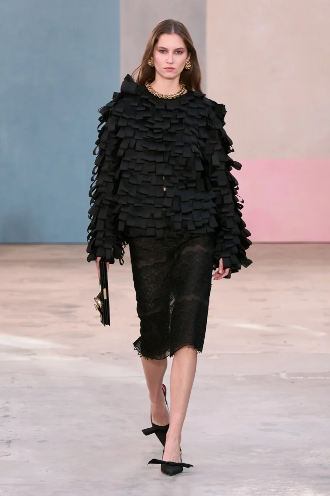 00048-carolina-herrera-fall-2026-ready-to-wear-credit-gorunway