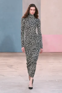 00051-carolina-herrera-fall-2026-ready-to-wear-credit-gorunway