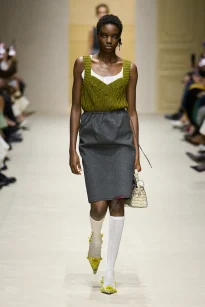 00054-prada-fall-2026-ready-to-wear-credit-gorunway
