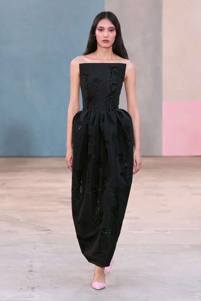 00055-carolina-herrera-fall-2026-ready-to-wear-credit-gorunway