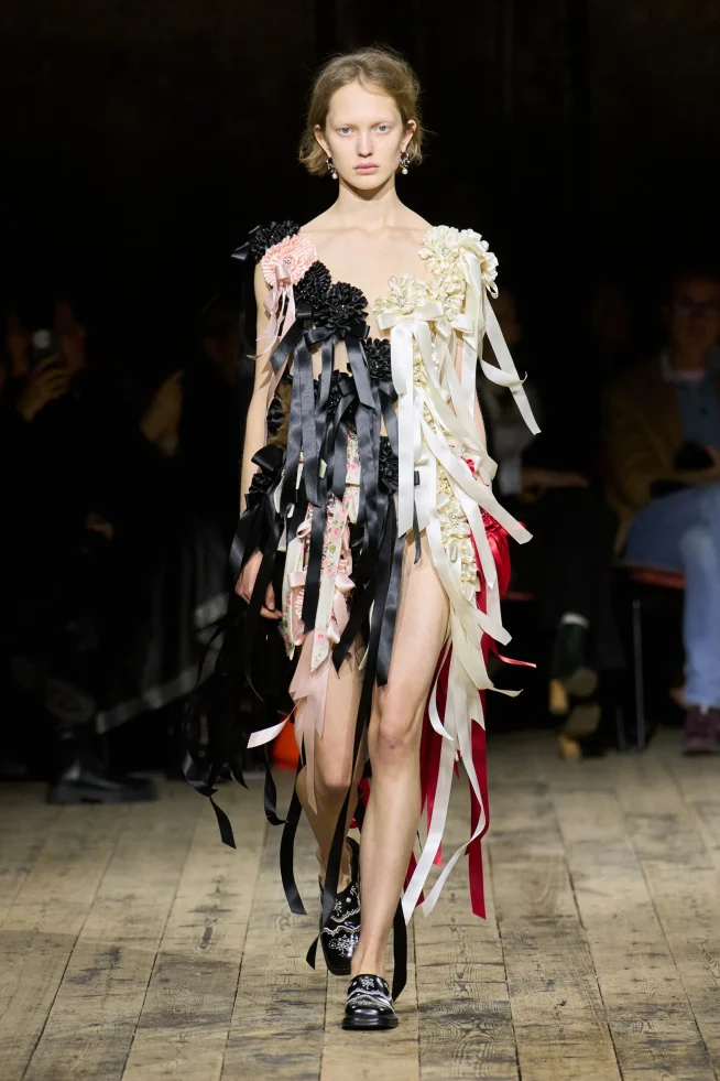 00057-simone-rocha-fall-2026-ready-to-wear-credit-gorunway
