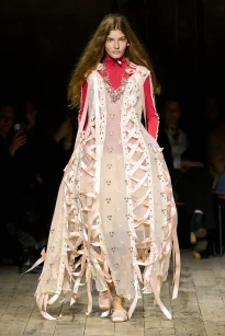 00059-simone-rocha-fall-2026-ready-to-wear-credit-gorunway