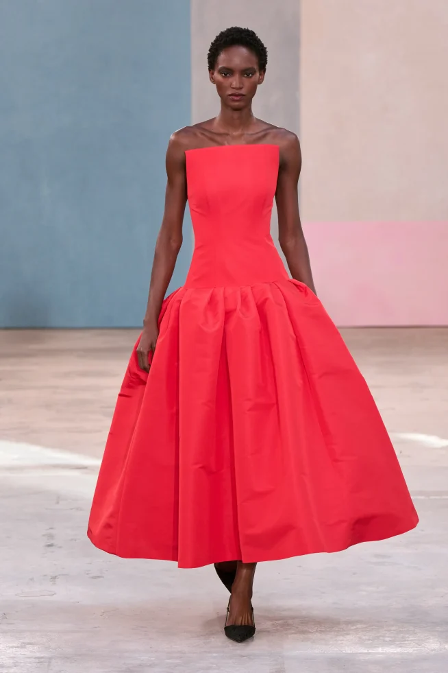 00062-carolina-herrera-fall-2026-ready-to-wear-credit-gorunway