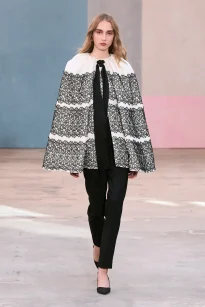 00063-carolina-herrera-fall-2026-ready-to-wear-credit-gorunway