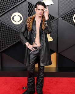 Veja os looks que se destacaram durante a premiação do Grammy 2026