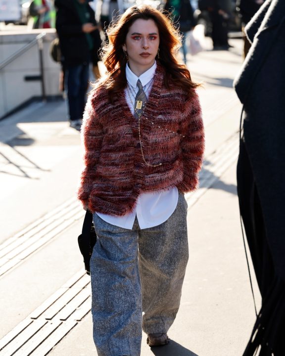 Como usar camisa branca de botões?