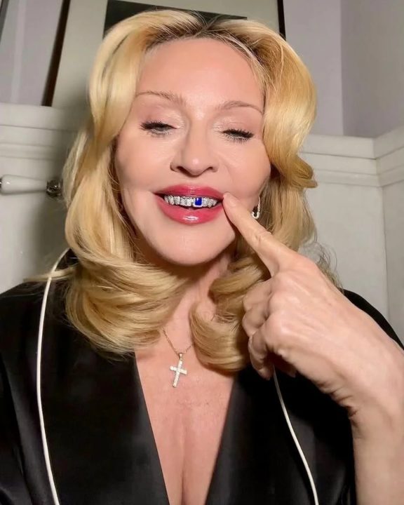 Grillz de diamantes de Madonna