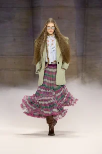 00001-chloe-fall-2026-ready-to-wear-credit-brand