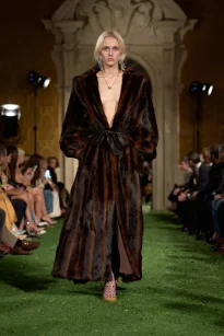 00001-valentino-fall-2026-ready-to-wear-credit-gorunway