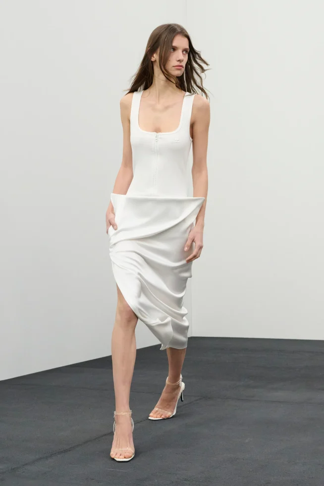00002-courreges-fall-2026-ready-to-wear-credit-brand
