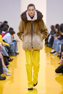 00005-loewe-fall-2026-ready-to-wear-credit-gorunway