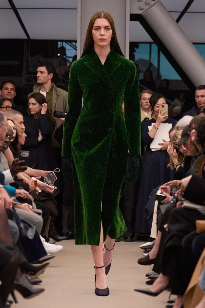 00006-alaia-fall-2026-ready-to-wear-credit-brand