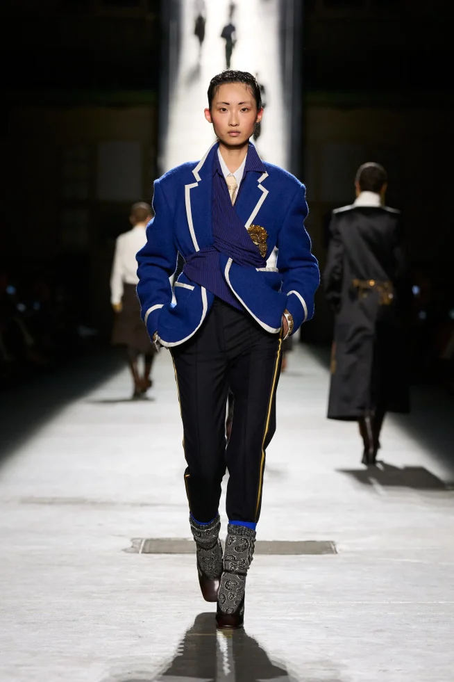 00006-dries-van-noten-fall-2026-ready-to-wear-credit-gorunway