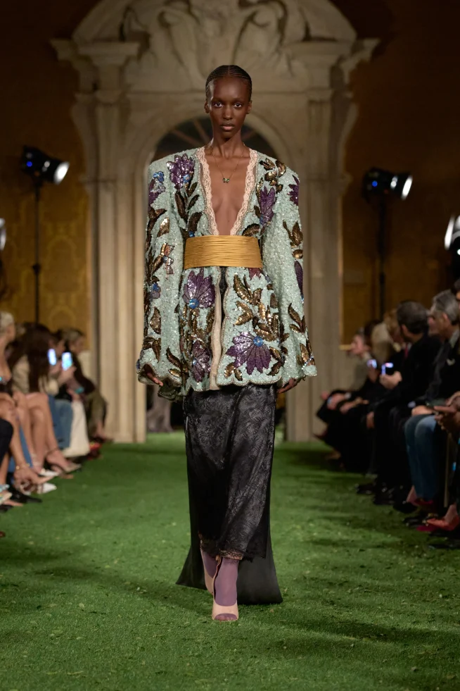 00007-valentino-fall-2026-ready-to-wear-credit-gorunway