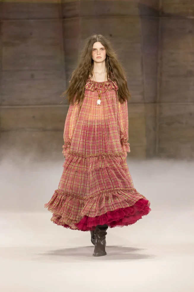 00008-chloe-fall-2026-ready-to-wear-credit-brand