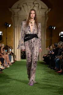 00009-valentino-fall-2026-ready-to-wear-credit-gorunway