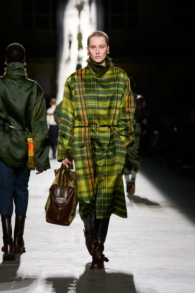 00010-dries-van-noten-fall-2026-ready-to-wear-credit-gorunway