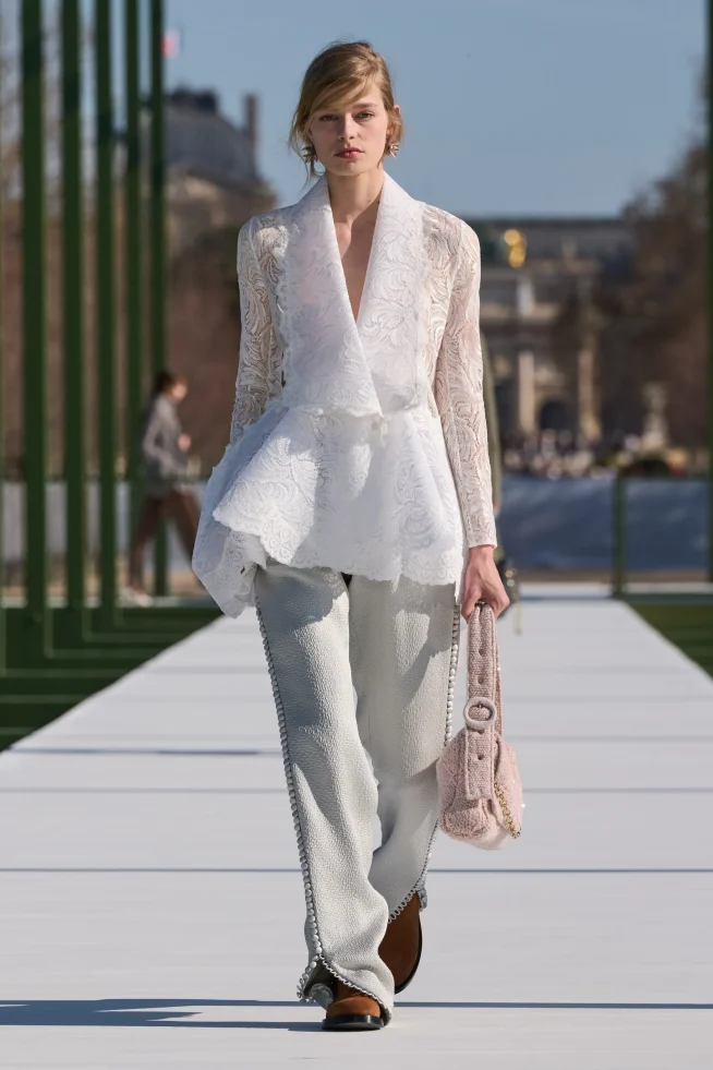 00012-christian-dior-fall-2026-ready-to-wear-credit-gorunway
