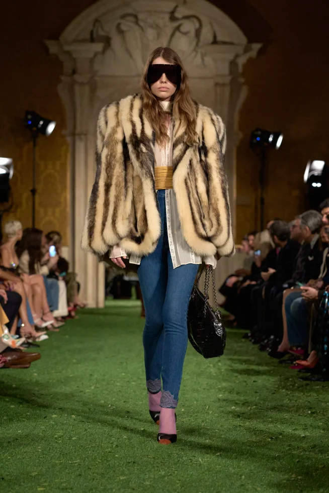 00014-valentino-fall-2026-ready-to-wear-credit-gorunway
