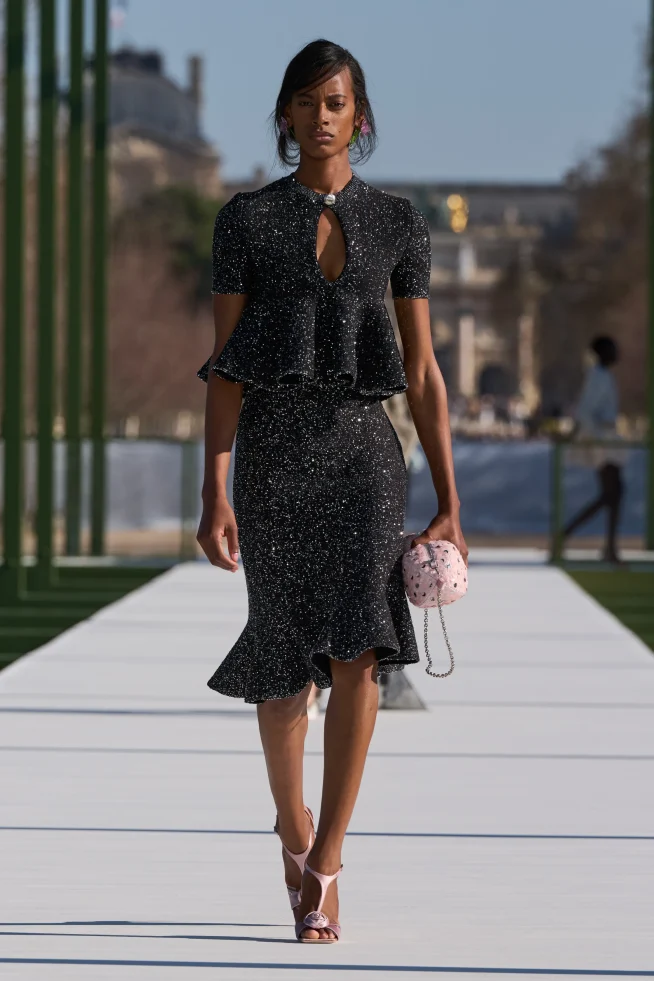 00016-christian-dior-fall-2026-ready-to-wear-credit-gorunway