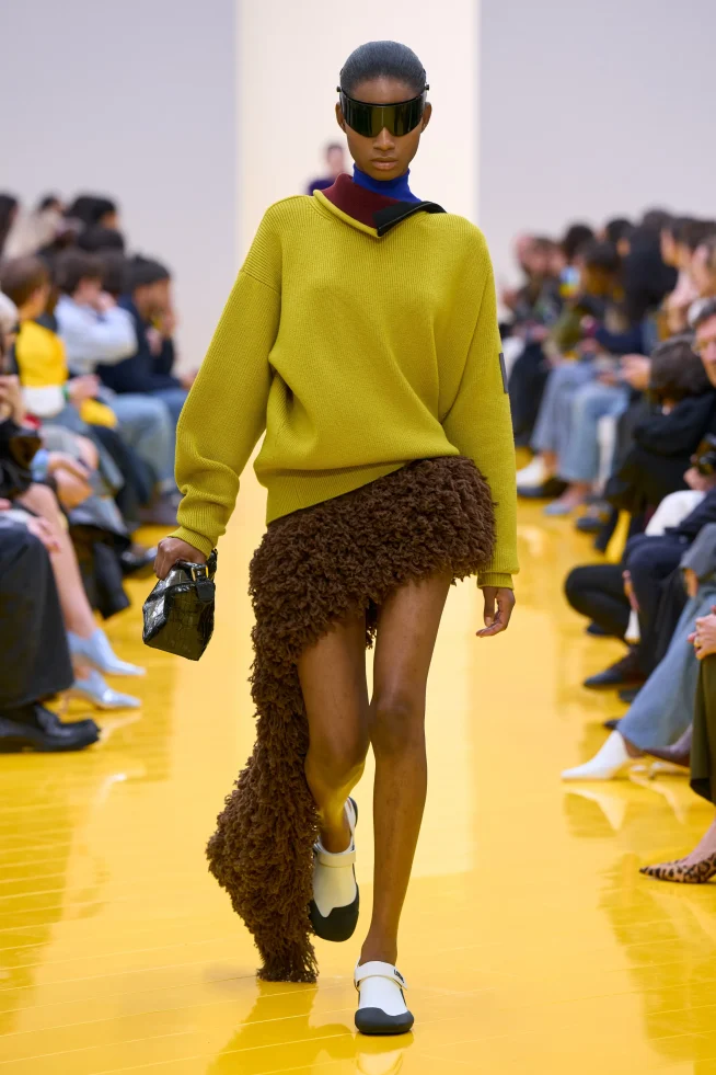 00016-loewe-fall-2026-ready-to-wear-credit-gorunway