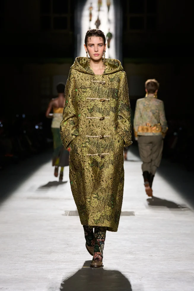 00017-dries-van-noten-fall-2026-ready-to-wear-credit-gorunway