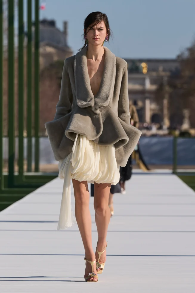 00018-christian-dior-fall-2026-ready-to-wear-credit-gorunway