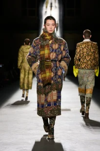 00019-dries-van-noten-fall-2026-ready-to-wear-credit-gorunway