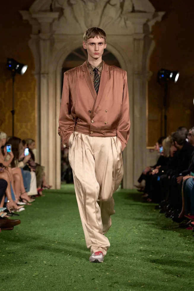 00020-valentino-fall-2026-ready-to-wear-credit-gorunway