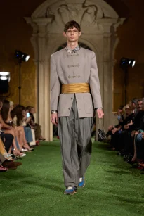 00021-valentino-fall-2026-ready-to-wear-credit-gorunway