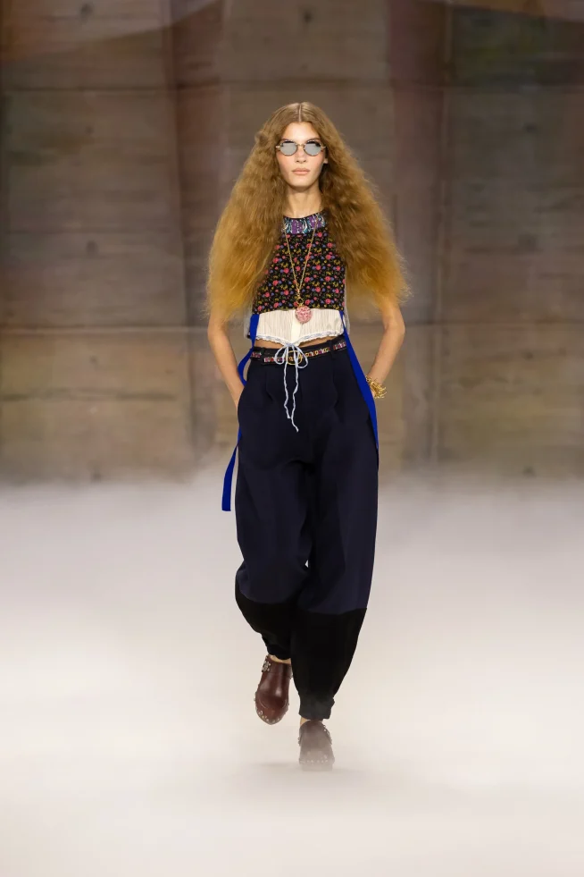 00023-chloe-fall-2026-ready-to-wear-credit-brand